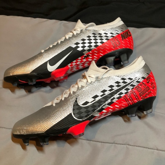 nike soccer cleats size 10